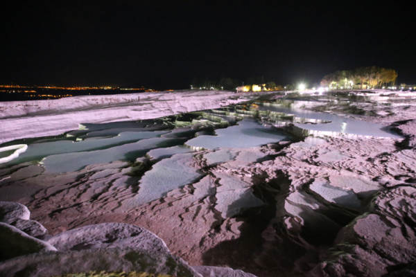 Pamukkale'de hedef 3 milyon ziyaretçiyi geçmek