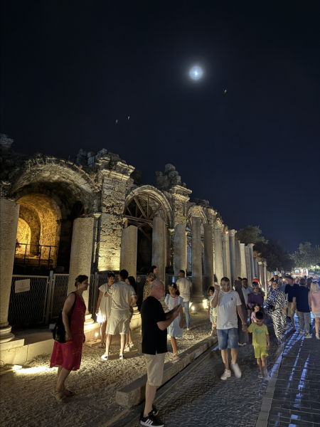 Gündüz sıcağı yerine gece serinliğinde tarihe yolculuk: Gece Müzeciliği