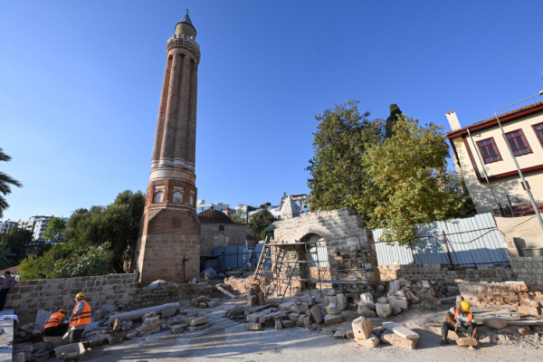 Yivli Minare bölgesindeki kazılarda yeni bulgulara rastlandı